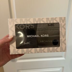 NWT men’s Michael Kors dress socks